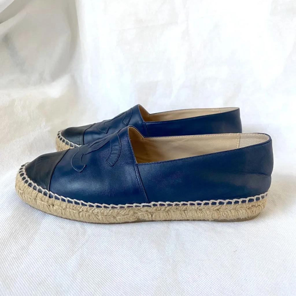 Chanel dark blue leather espadrilles, 38