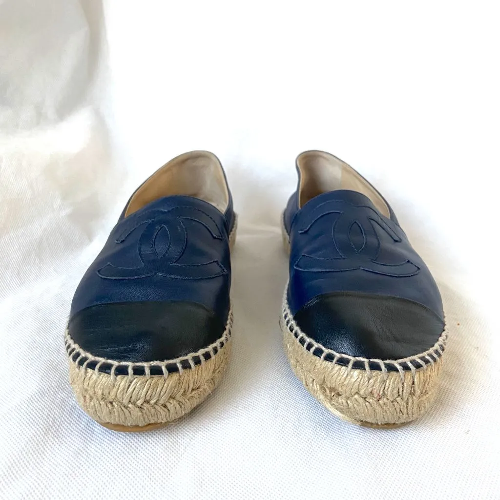 Chanel dark blue leather espadrilles, 38