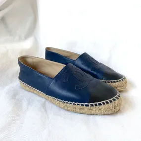 Chanel dark blue leather espadrilles, 38