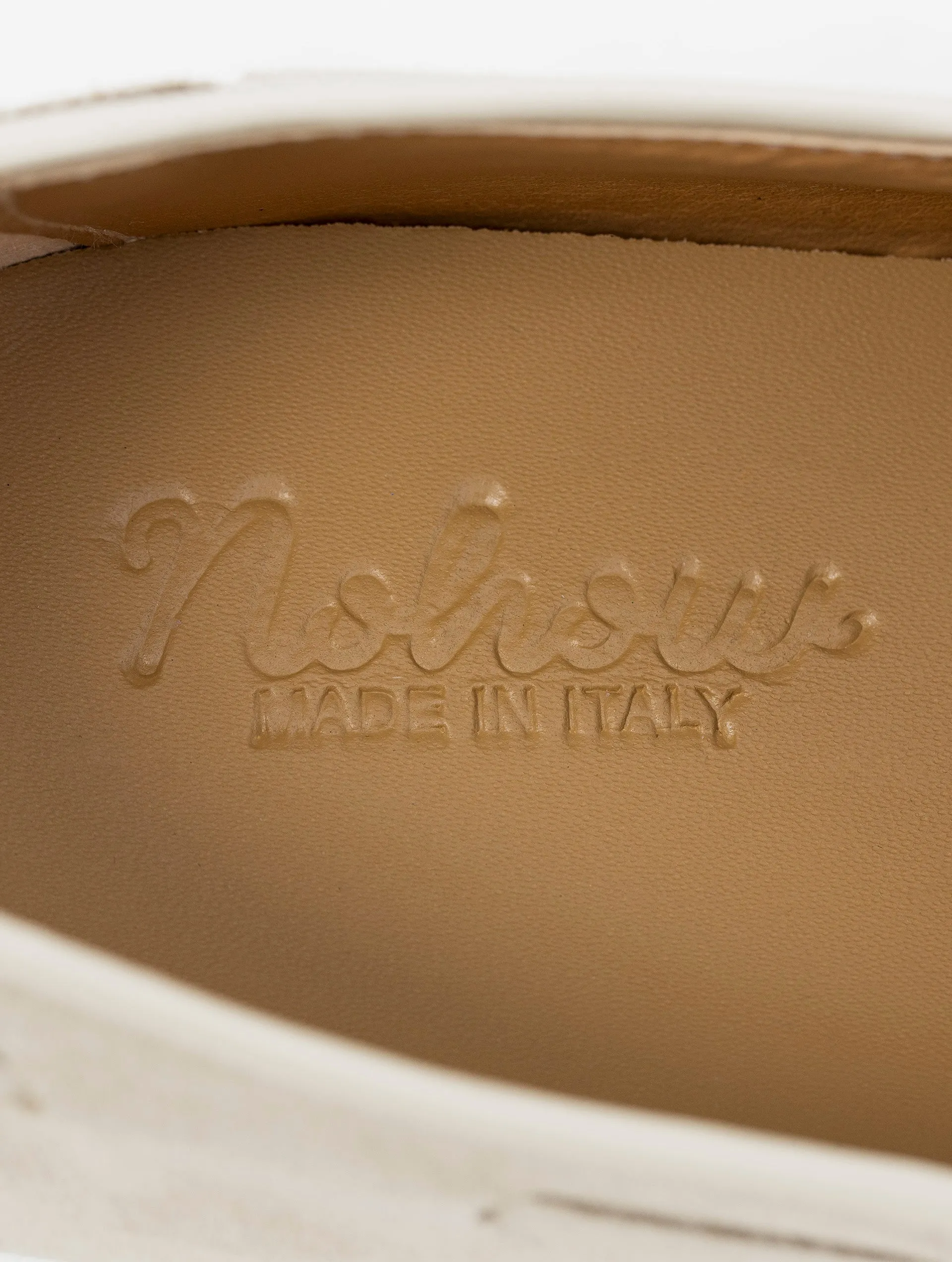 SLIP-ON CRUST LEATHER IN SAND