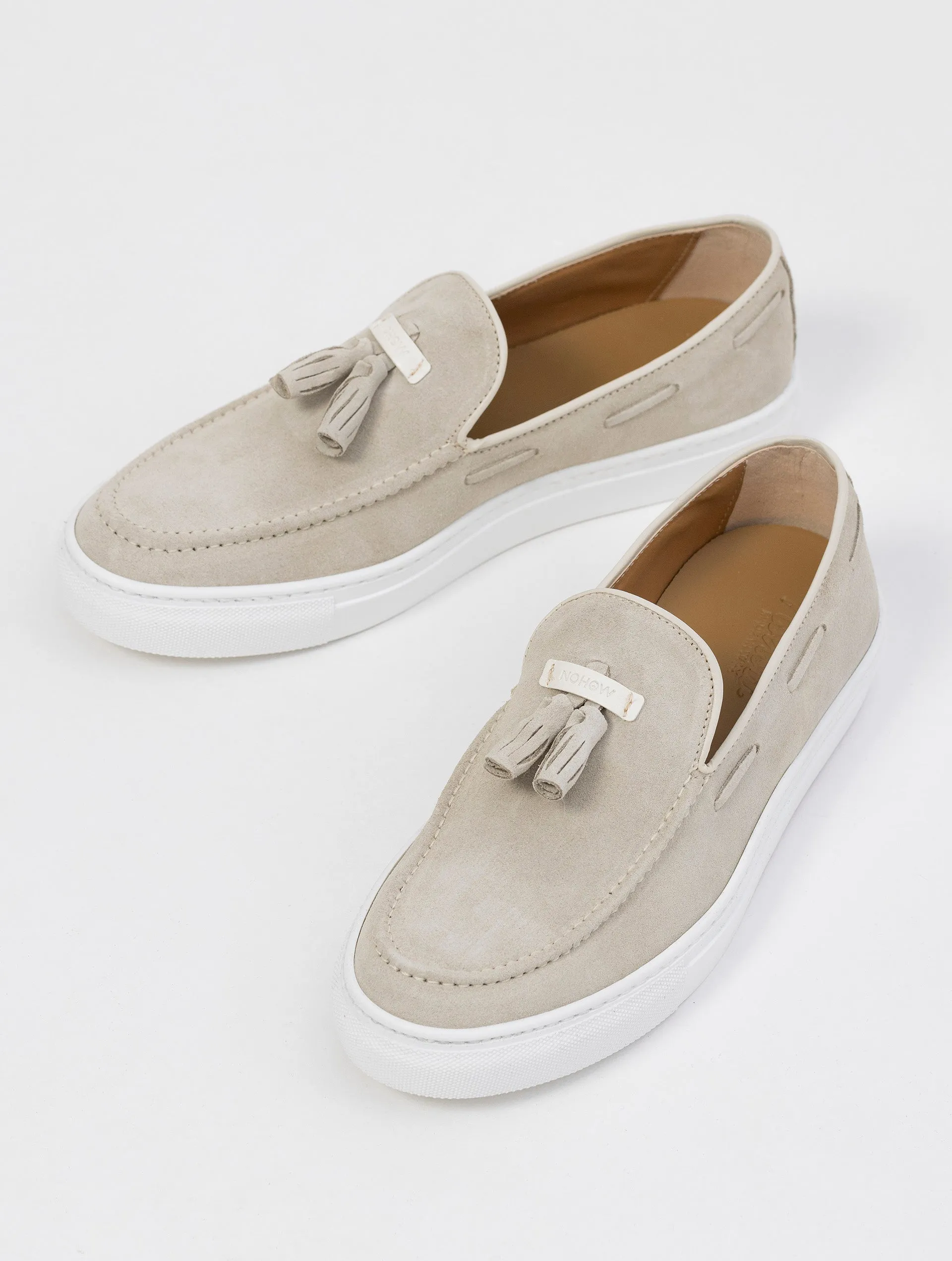 SLIP-ON CRUST LEATHER IN SAND